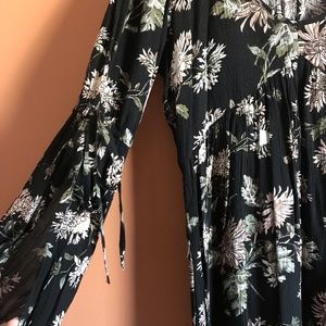 American Eagle long sleeved dress